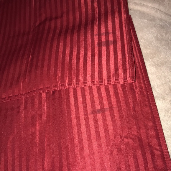 Two red striped placemats 100% polyester 13” x 18” - Picture 4 of 4